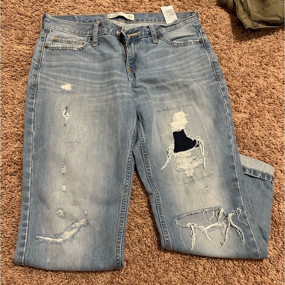Abercrombie low waisted boyfriend jeans